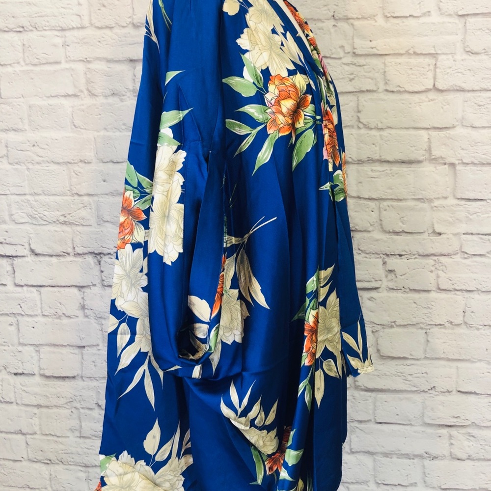 Umgee | Royal Blue Floral Kimono - Picture 3 of 6